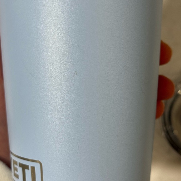 🩵 Big Sky Blue Yeti 20oz Rambler Mug - Picture 6 of 6